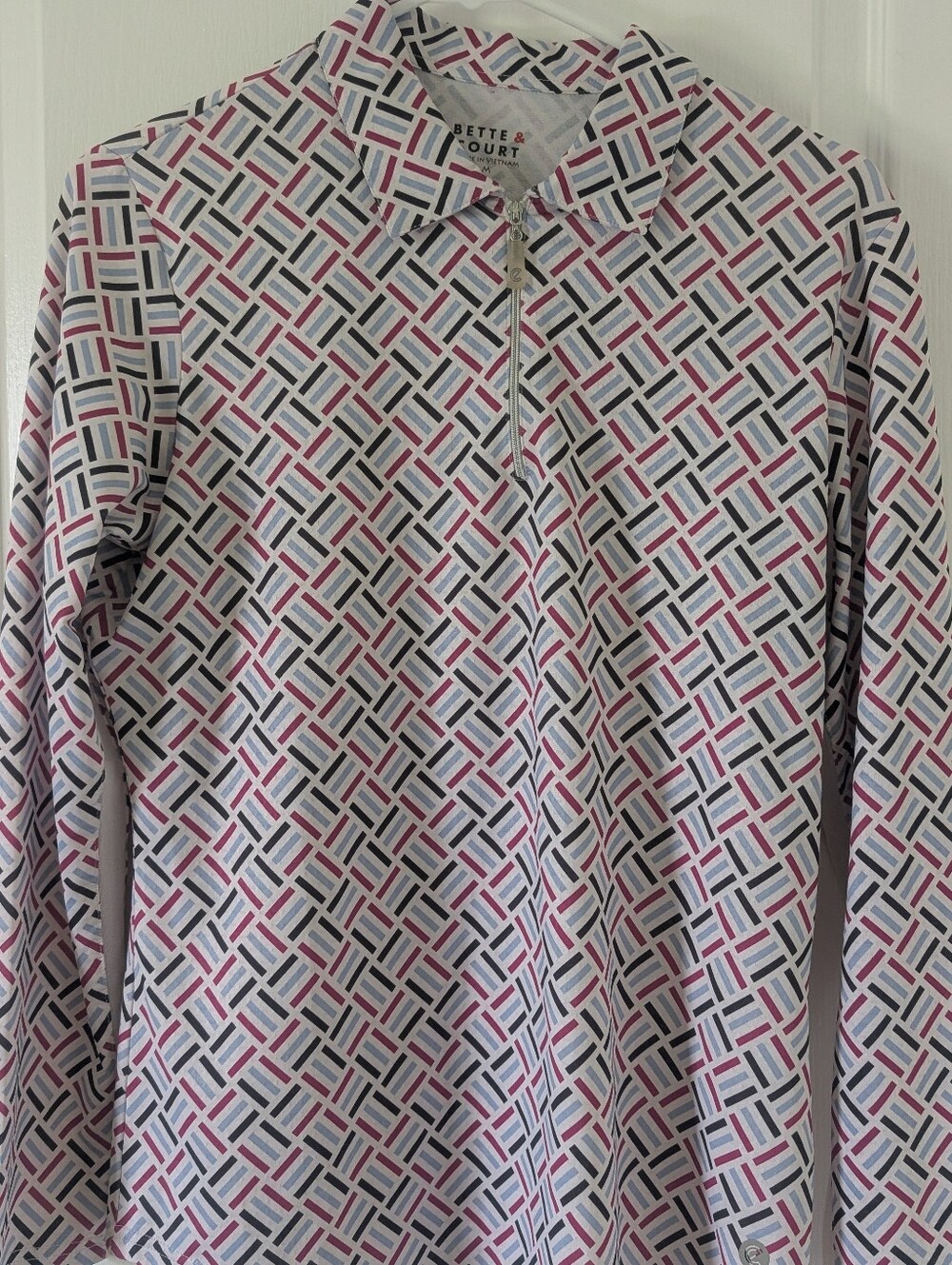 Bette & Court Long Sleeve 1/4 Zip Activewear Golf Print Top Medium